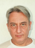 Ingrandisci